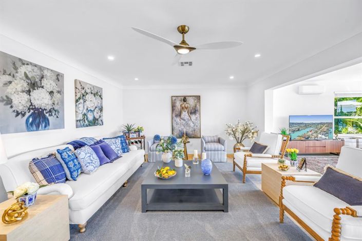 Image No.22-3 Bed Property for sale