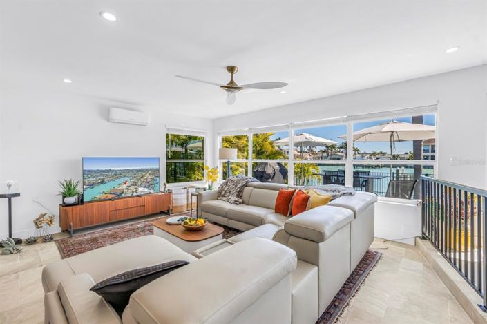 Image No.26-3 Bed Property for sale