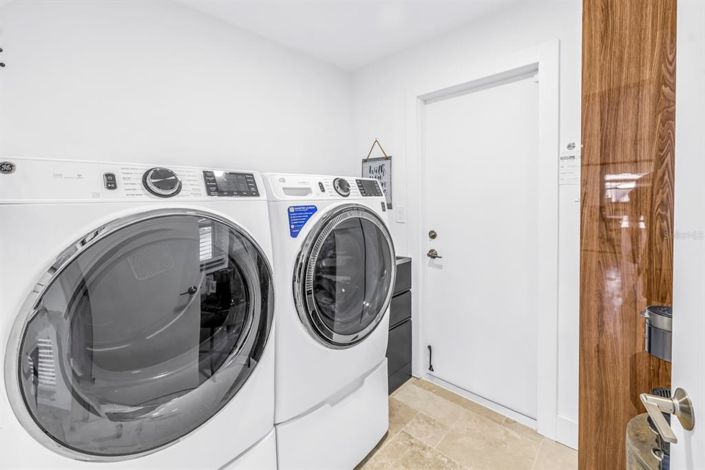 Image No.49-3 Bed Property for sale