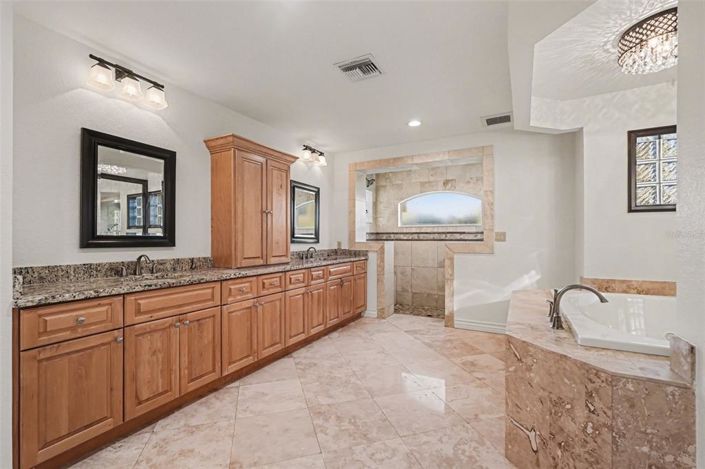 Image No.13-3 Bed Property for sale