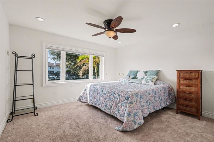 Image No.20-3 Bed Property for sale