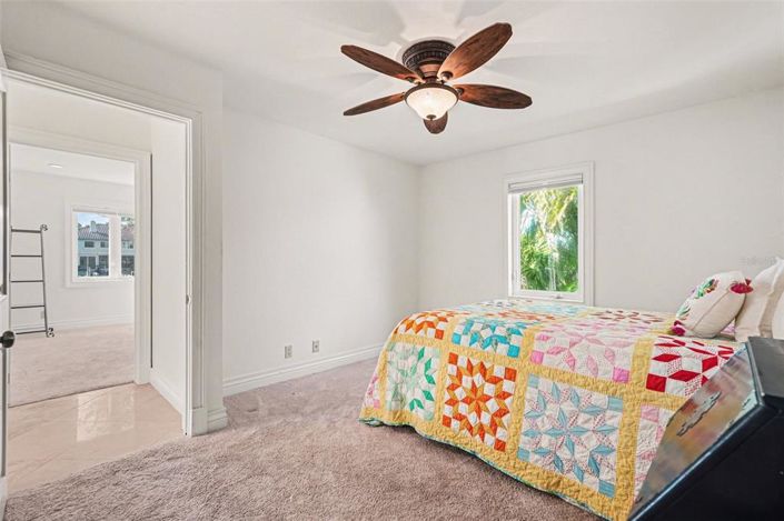 Image No.21-3 Bed Property for sale