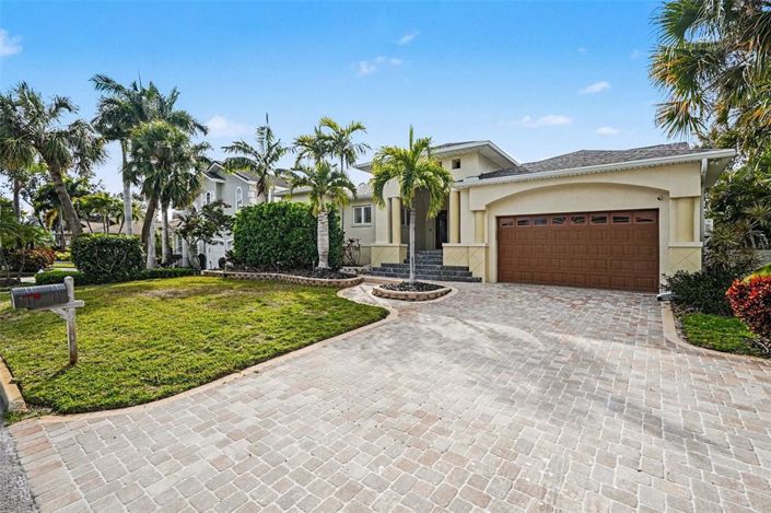 Image No.3-3 Bed Property for sale