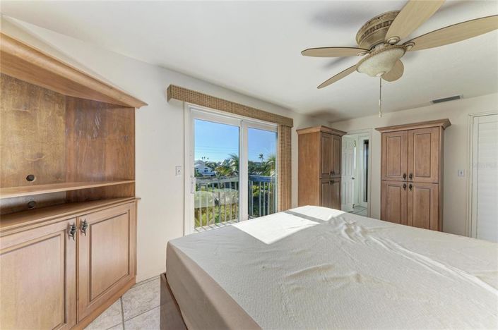 Image No.23-4 Bed Property for sale