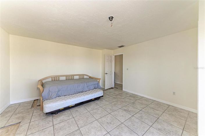 Image No.27-4 Bed Property for sale