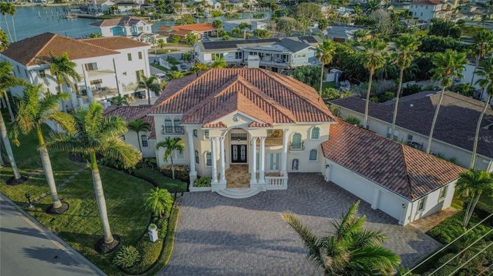 Image No.36-5 Bed Property for sale