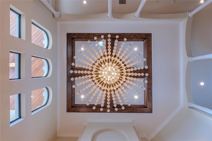 Image No.4-5 Bed Property for sale