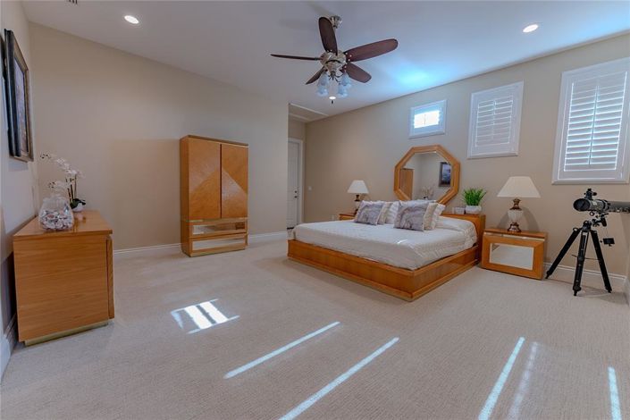 Image No.41-5 Bed Property for sale