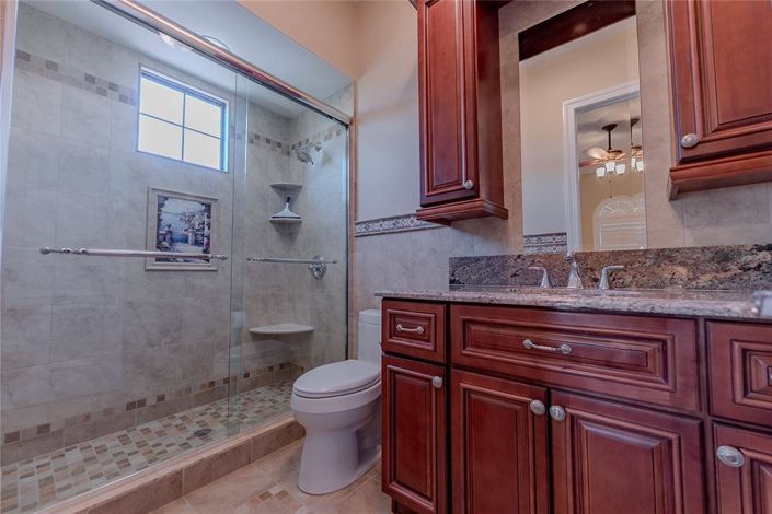 Image No.45-5 Bed Property for sale