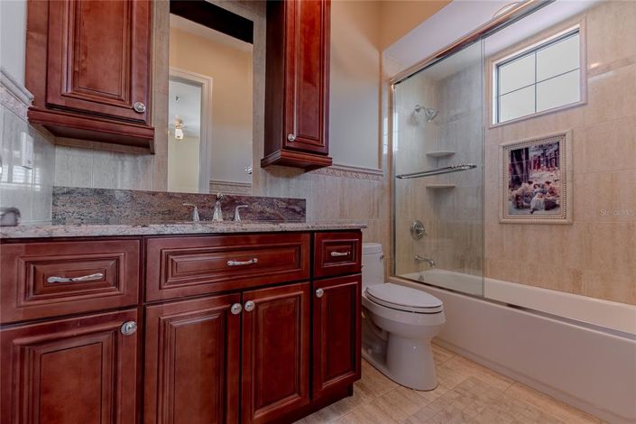 Image No.47-5 Bed Property for sale