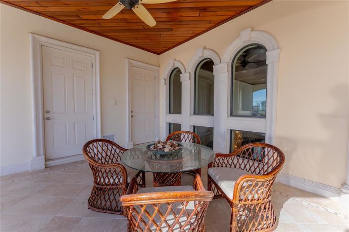 Image No.48-5 Bed Property for sale