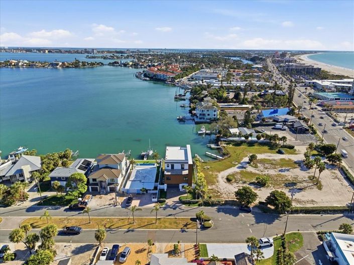 Image No.10-Propriété de 4 chambres à vendre à St. Pete Beach