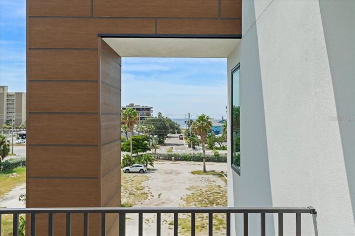 Image No.21-Propriété de 4 chambres à vendre à St. Pete Beach