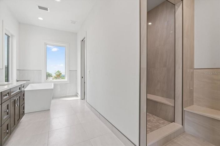 Image No.33-Propriété de 4 chambres à vendre à St. Pete Beach