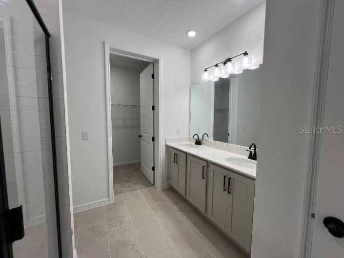 Image No.26-4 Bed Property for sale