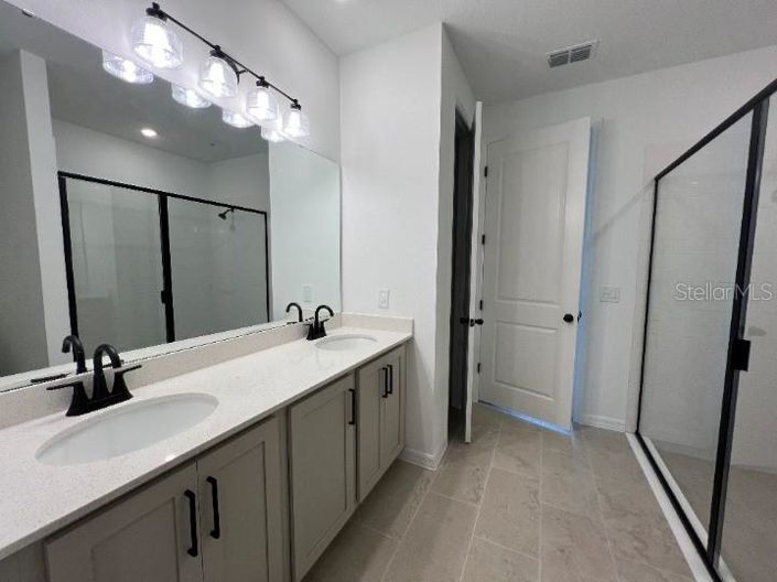 Image No.27-4 Bed Property for sale