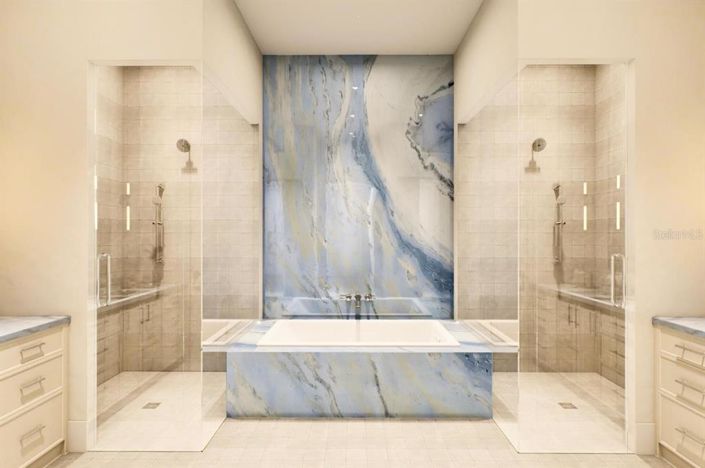 Image No.12-5 Bed Property for sale