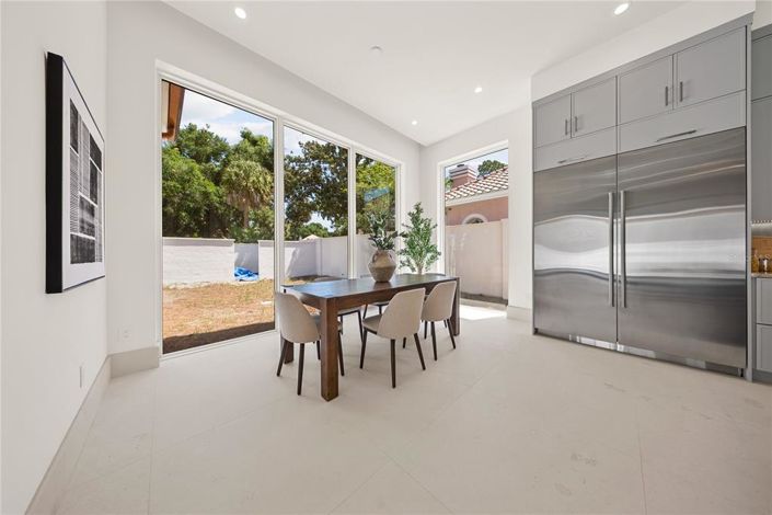 Image No.44-5 Bed Property for sale