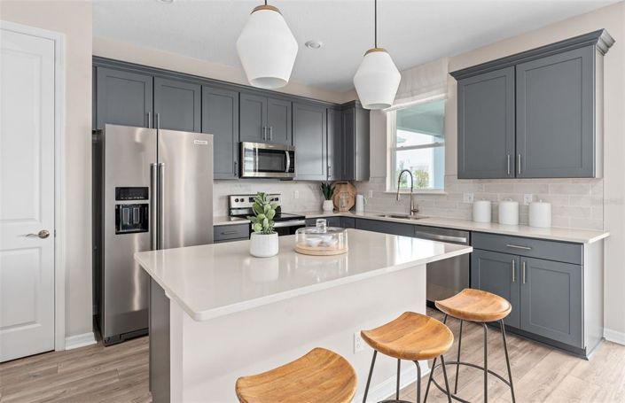 Image No.12-4 Bed Property for sale