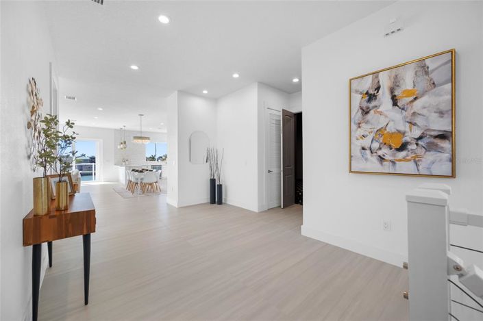 Image No.19-6 Bed Property for sale