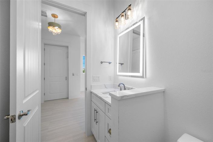 Image No.24-6 Bed Property for sale