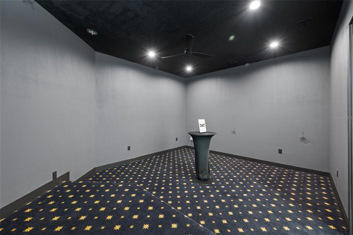 Image No.27-6 Bed Property for sale