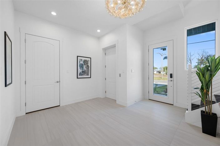 Image No.47-6 Bed Property for sale