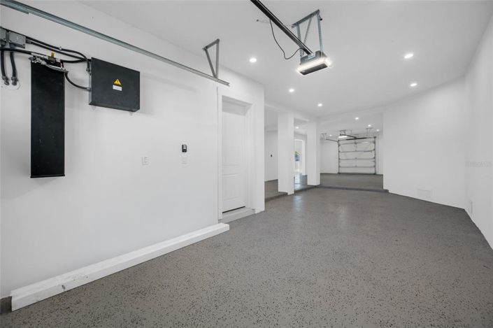 Image No.50-6 Bed Property for sale