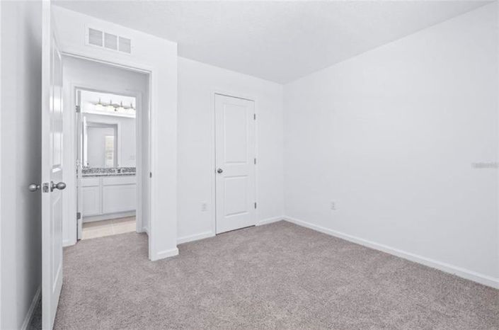 Image No.11-3 Bed Townhouse for sale