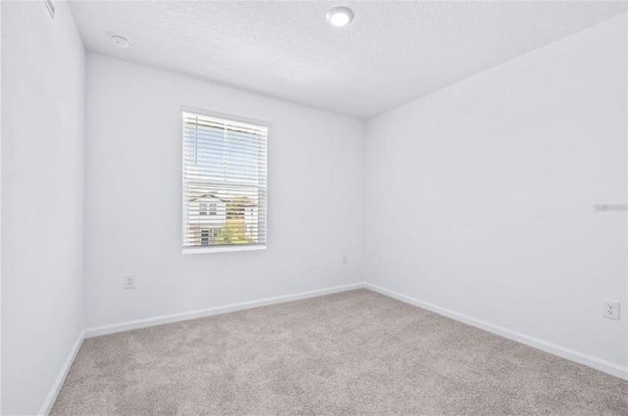 Image No.14-3 Bed Townhouse for sale