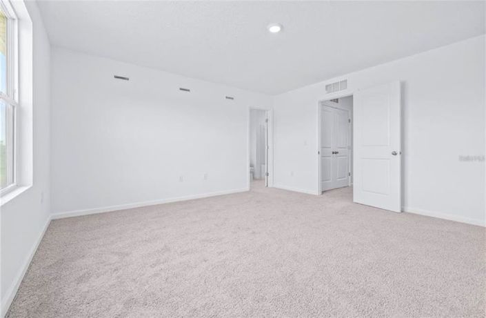 Image No.17-3 Bed Townhouse for sale