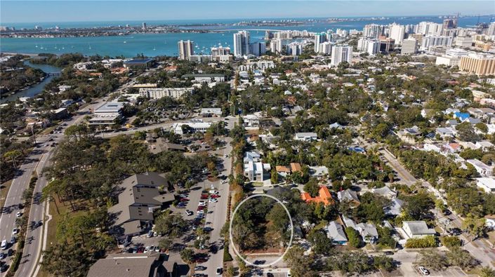 Image No.3-Propriété de 5 chambres à vendre à Sarasota