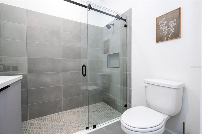 Image No.28-5 Bed Townhouse for sale