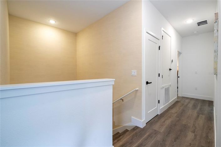 Image No.32-5 Bed Townhouse for sale