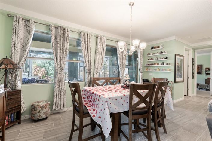 Image No.10-3 Bed Property for sale