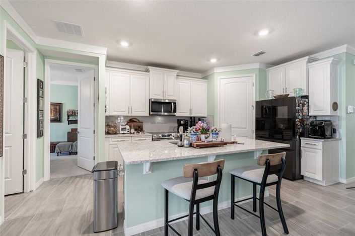 Image No.4-3 Bed Property for sale