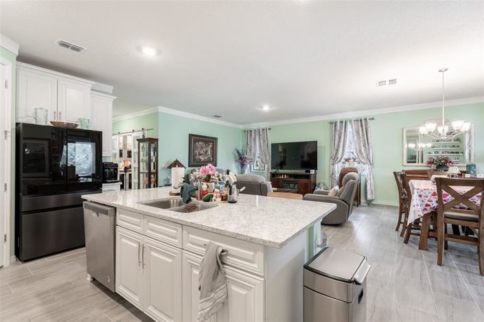 Image No.6-3 Bed Property for sale