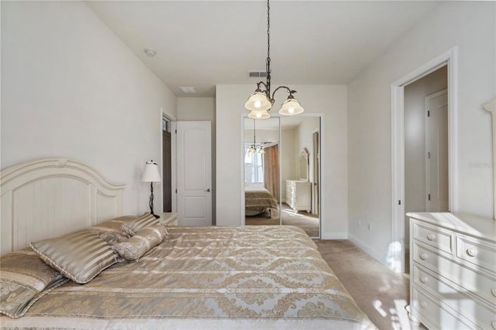 Image No.28-5 Bed Property for sale