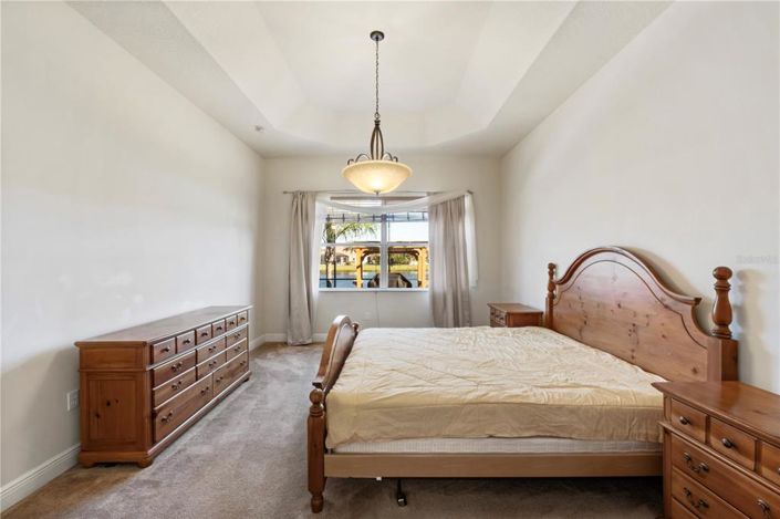 Image No.34-5 Bed Property for sale