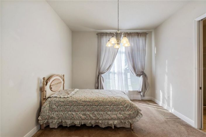 Image No.38-5 Bed Property for sale