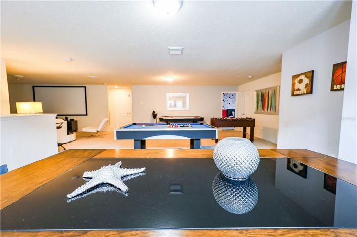 Image No.11-9 Bed Property for sale