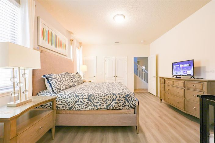 Image No.41-9 Bed Property for sale