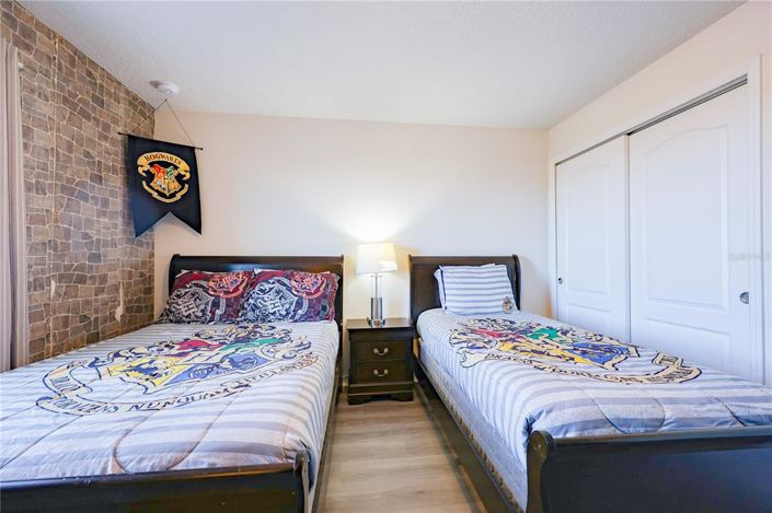 Image No.57-9 Bed Property for sale