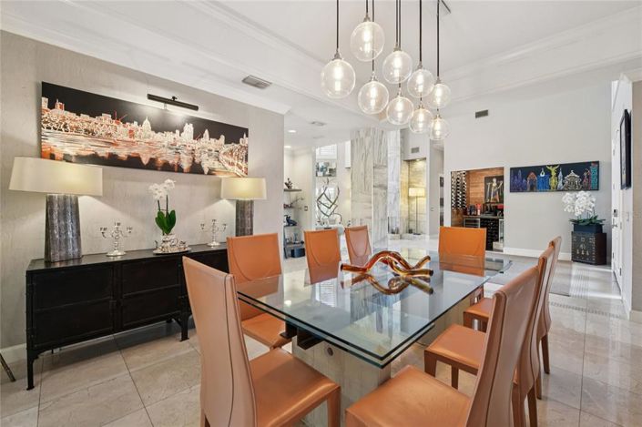 Image No.14-4 Bed Property for sale