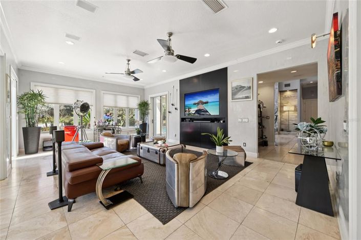 Image No.16-4 Bed Property for sale