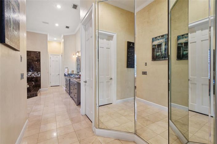 Image No.27-4 Bed Property for sale