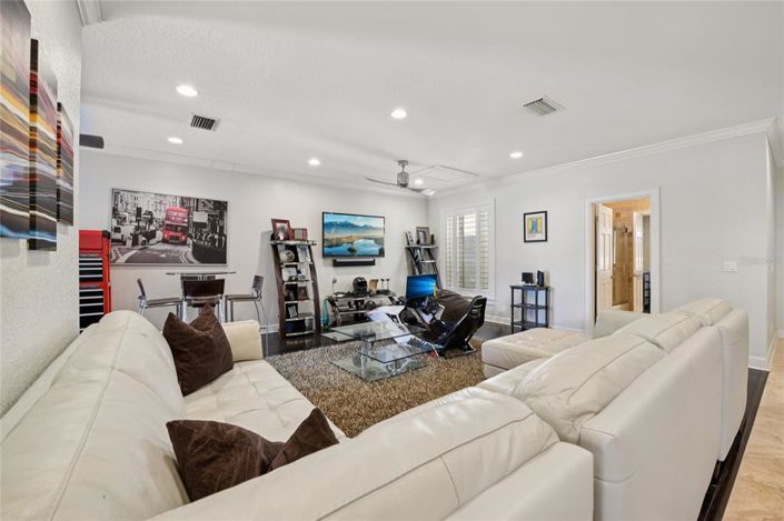 Image No.43-4 Bed Property for sale