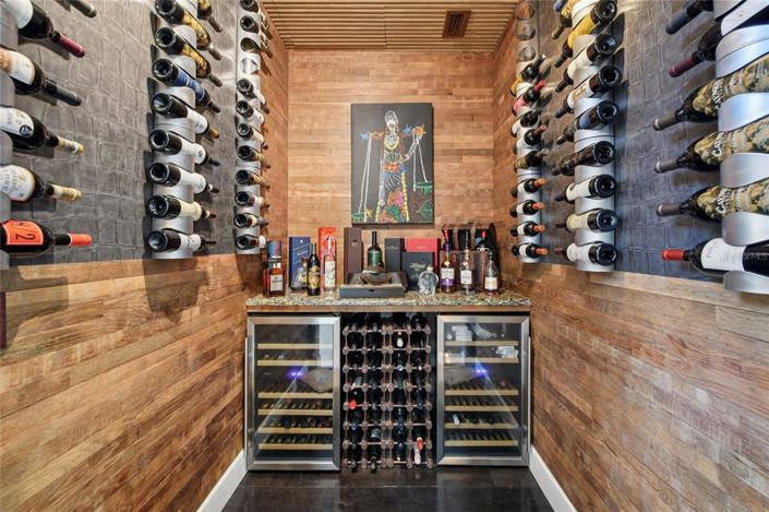 Image No.8-4 Bed Property for sale