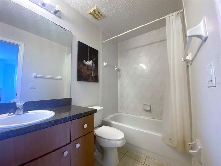 Image No.45-4 Bed Townhouse for sale