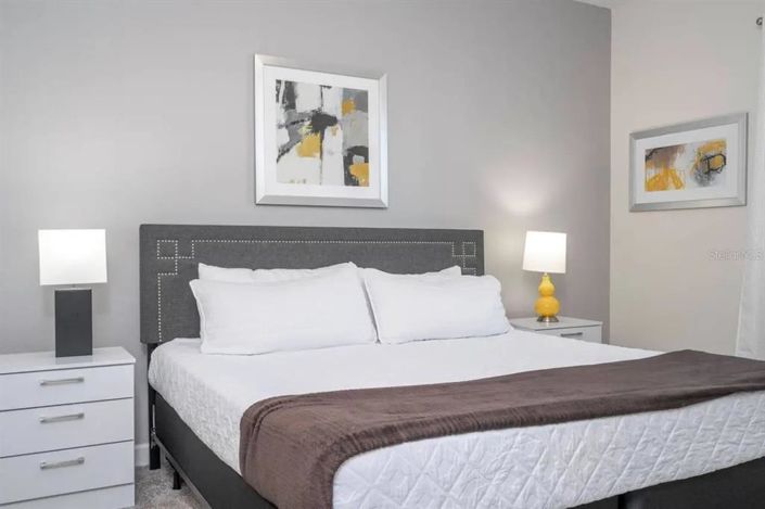 Image No.14-6 Bed Property for sale